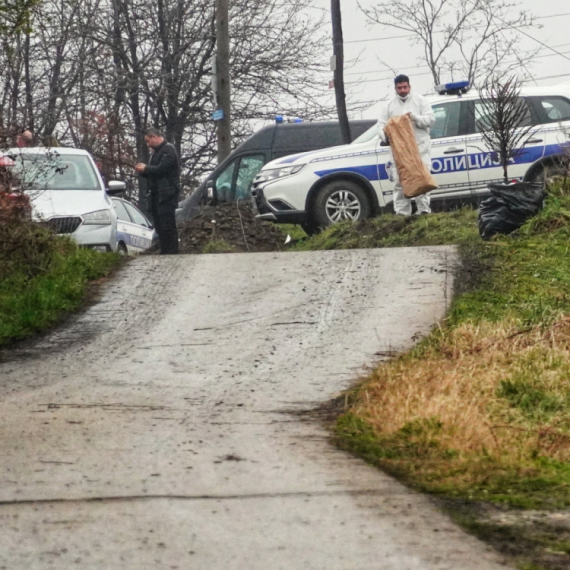 Blokiran prilaz kući gde je nestala Danka: Gašić otišao u policijsku stanicu