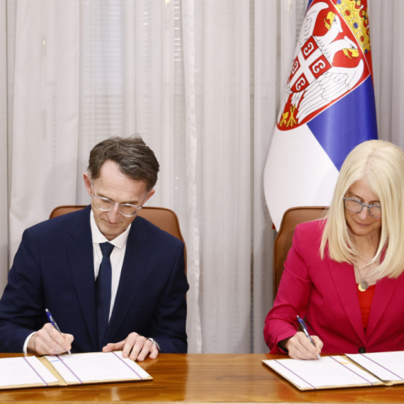 Vlada Srbije i kompanija Merck potpisale važan memorandum za razvoj biomedicine i nauke