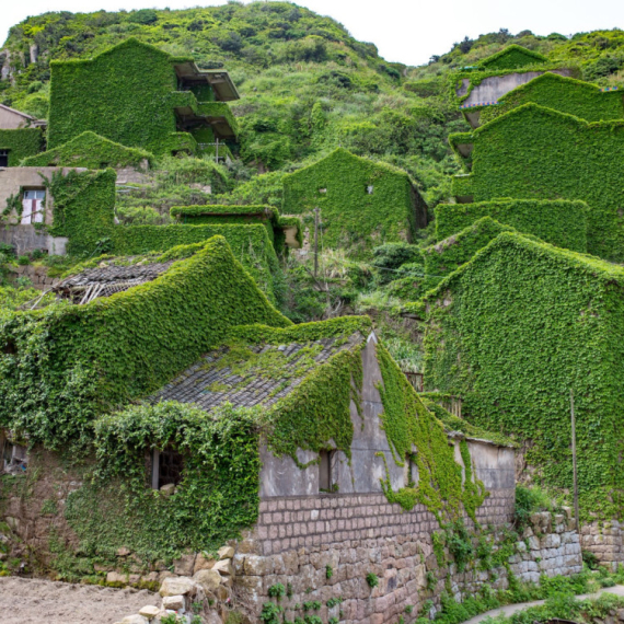 Selo "duhova" koje je postalo popularna turistička atrakcija  FOTO
