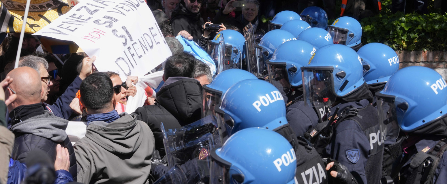 Potpuni kolaps u Veneciji: Protesti, redovi, policija, ljudi u šoku FOTO