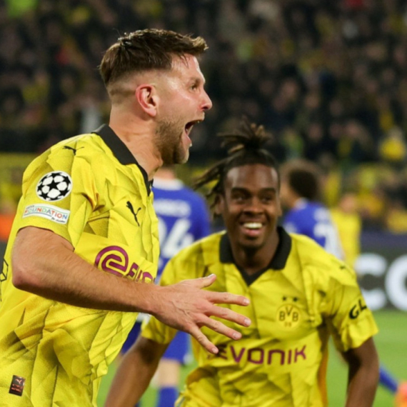 Dortmund žali za 2:0 – Borusija bolja od PSŽ posle 45'