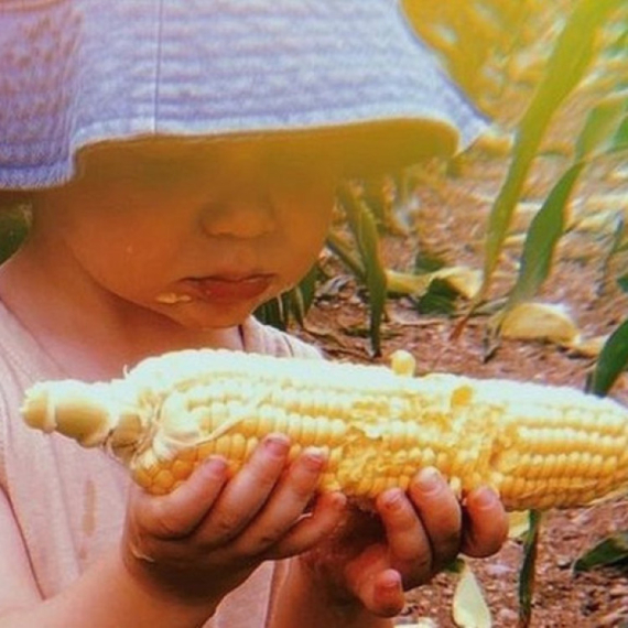 Deca: Šestogodišnjak koji obožava povrće, ne jede meso, brine se zbog klimatskih promena i ima veganski kanal na Jutjubu