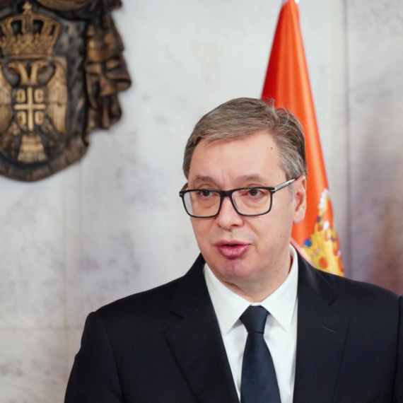 Vučić čestitao Šujoku: Uveren sam da ćete uspešno obavljati dužnost