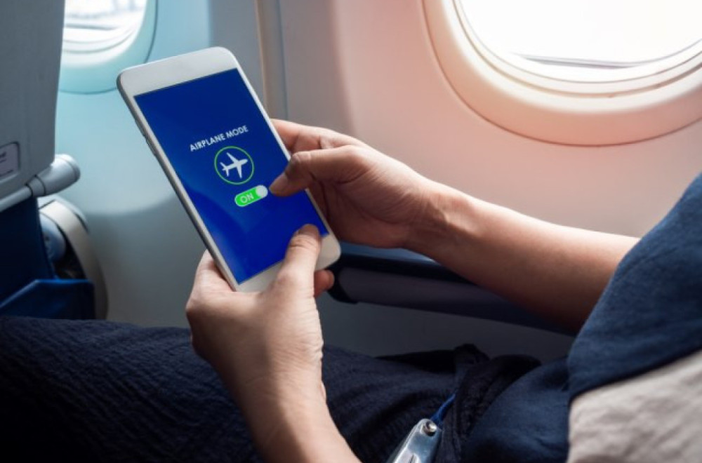 Zašto je važno da uključite Airplane Mode u avionu?