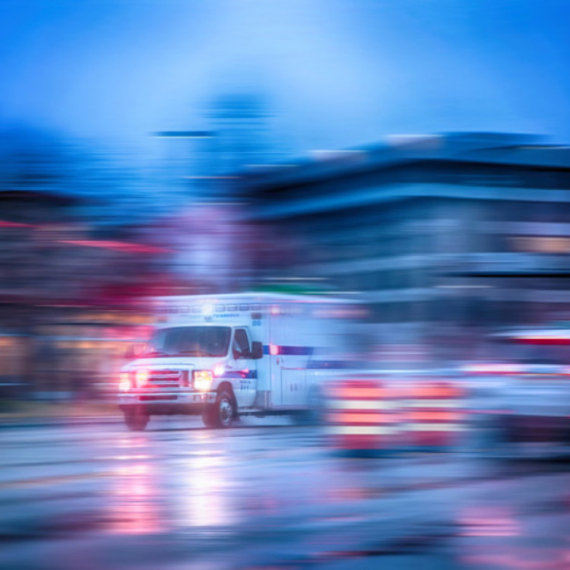 Hitna pomoć: Tokom noći šetoro povređenih u saobraćajnih nezgoda
