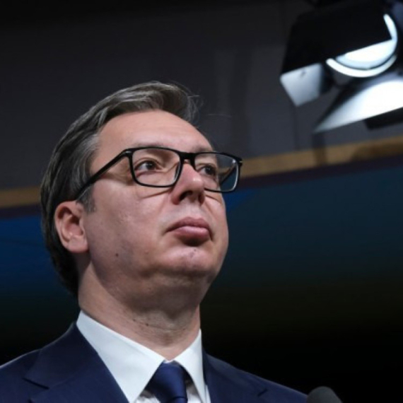 Vučić se pridružio "Evropskoj izbornoj noći 2024", obavio simbolično glasanje
