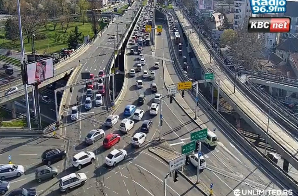 Gužve na Autokomandi zbog večitog derbija FOTO