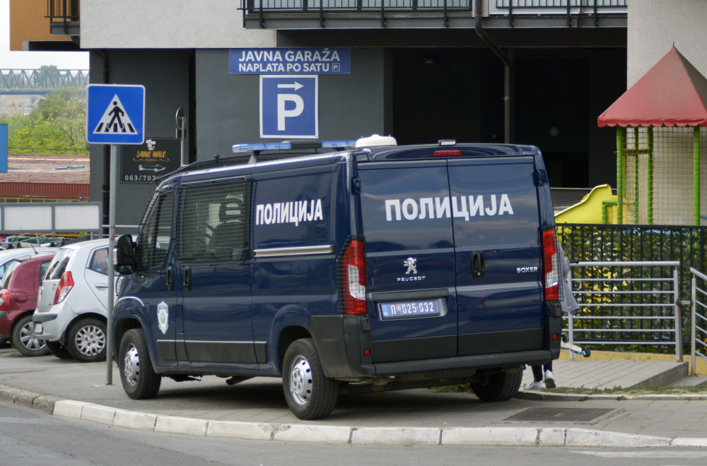Pretnja poznatom beogradskom doktoru? Koverta sa metkom ostavljena ispred stana