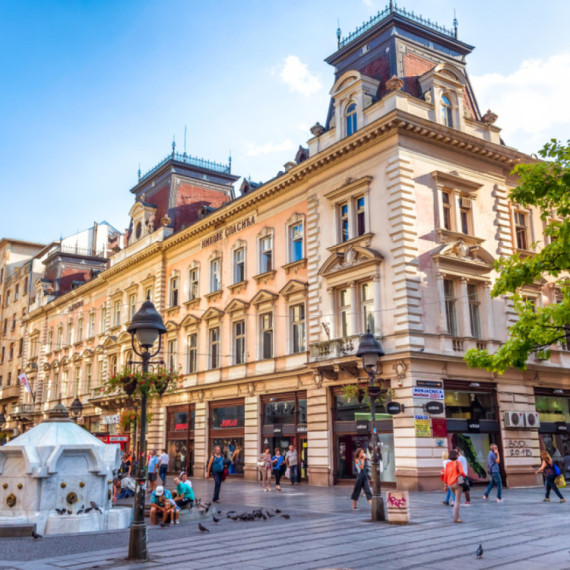 Misteriozne poruke osvanule u centru Beograda FOTO