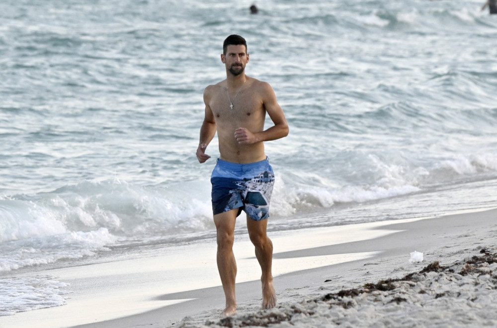 Novak Đoković na plaži, evo gde uživa srpski teniser FOTO