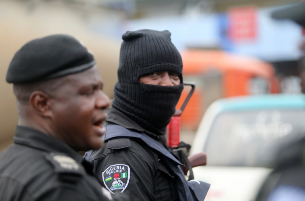 Potpuni haos u Nigeriji: Napadači ubili 21 osobu, kidnapovali žene i decu