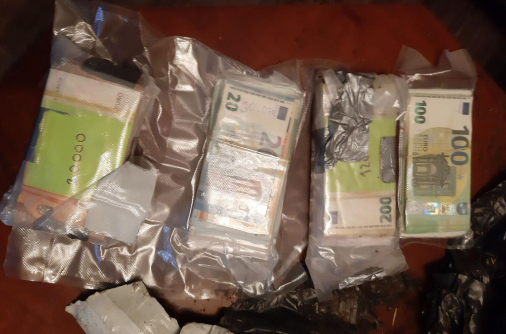 Velika akcija policije: Uhapšena grupa osumnjičena za trgovinu drogom i pranje novca