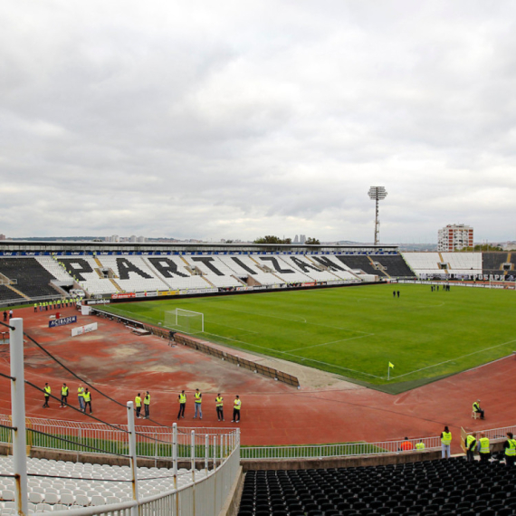 Poplavljen stadion Partizana  VIDEO
