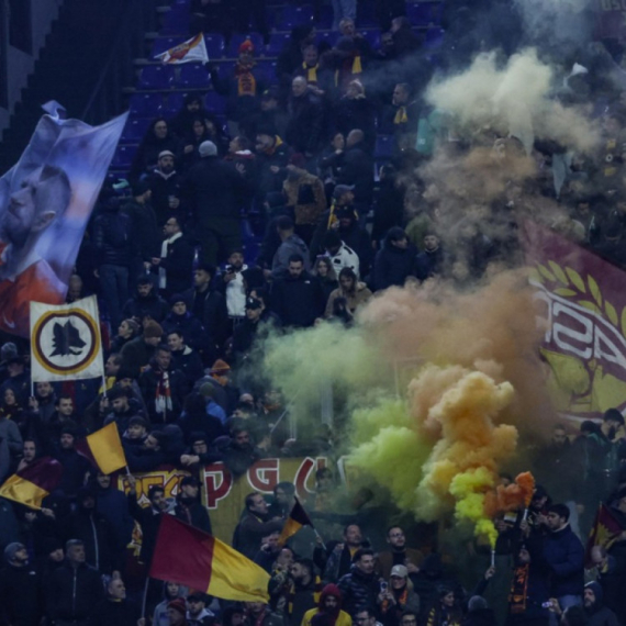 Tuča navijača Rome i Lacija pred "Derbi dela Kapitale" VIDEO