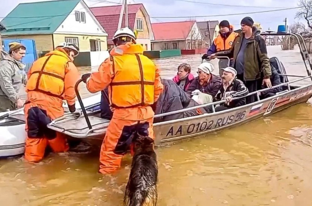 Najgore poplave poslednjih decenija: Rusija i Kazahstan se bore sa vodom, desetine hiljada evakuisanih