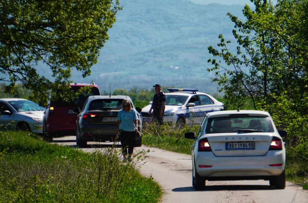 Brat osumnjičenog za ubistvo Danke sahranjen u limenom kovčegu; Policija blokirala groblje