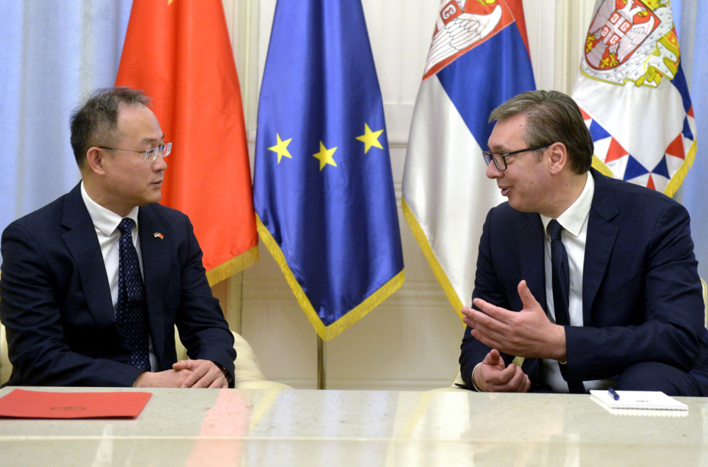 Vučić: Upoznao sam ambasadora sa licemernim inicijativama u UN, tražio sam podršku Kine FOTO