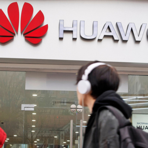 Huawei se vraća u igru?