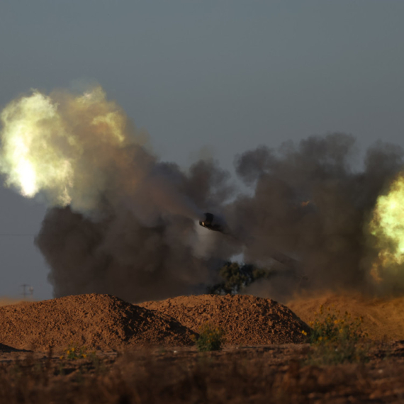 Hezbolah uzvratio: Preko 200 raketa poletelo ka izraelskim vojnim bazama VIDEO