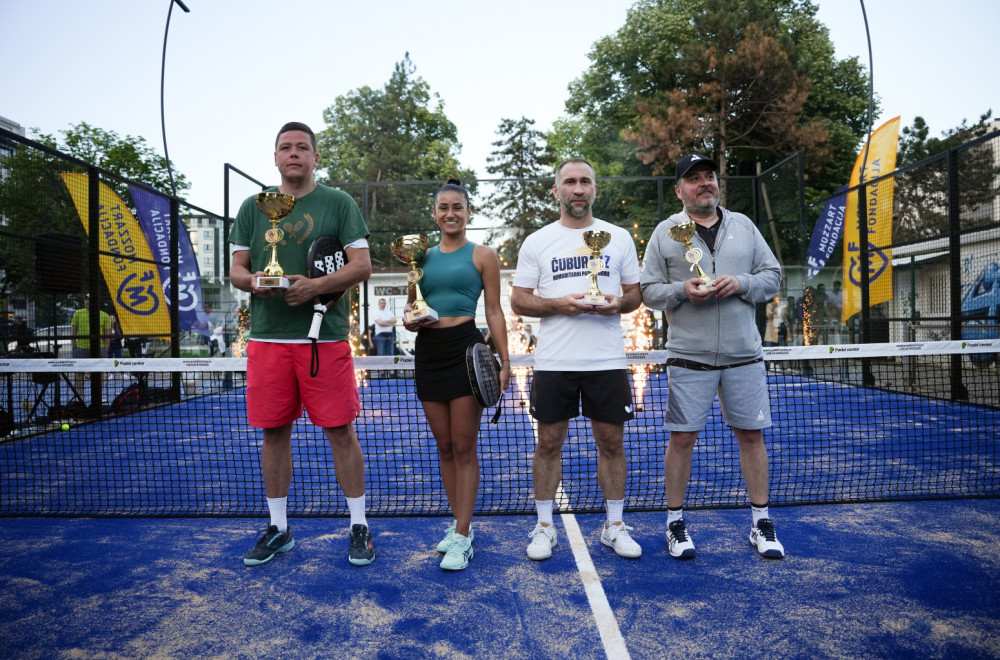 Hoće neko na padel? Fondacija Mozzarta otvorila još jedan teren u Čuburskom parku