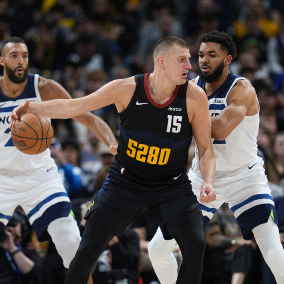 Jokić razigrava, Marej dominira – Denver u prednosti!