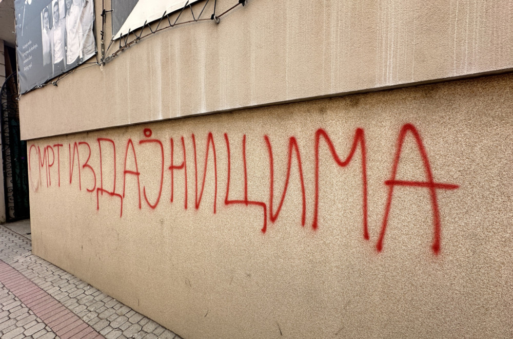 Nove pretnje Vučiću, građani u šoku: "Smrt izdajnicima"  FOTO