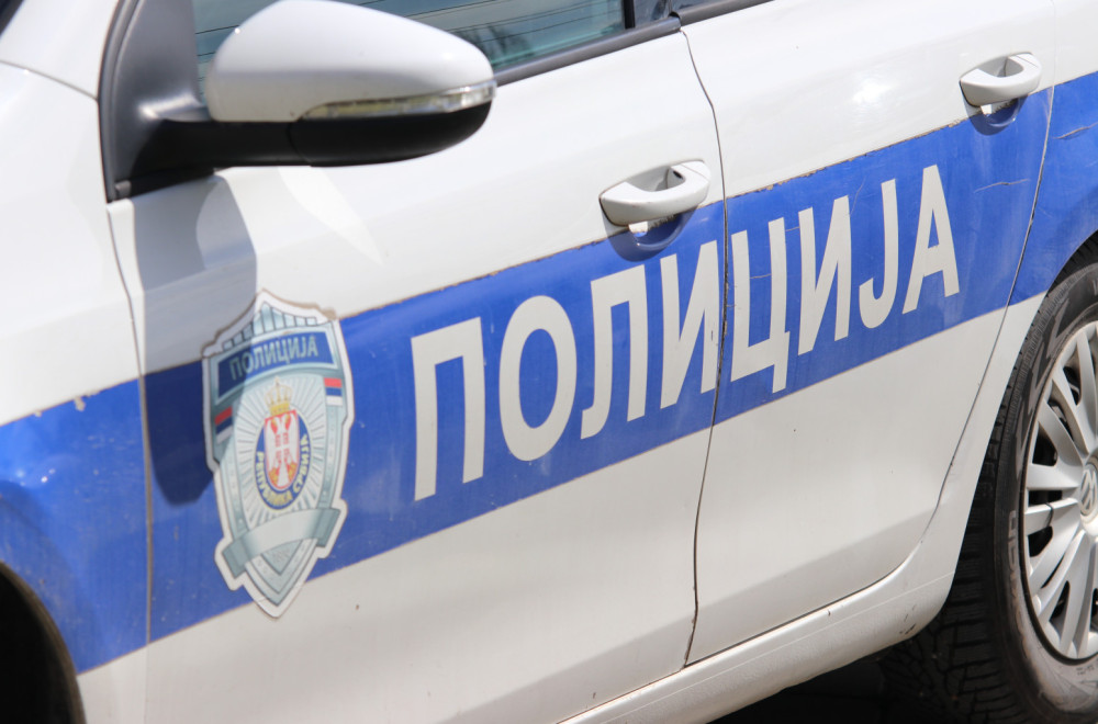 Nakon incidenta u novosadskoj gimnaziji uhapšena žena; Pretila direktoru škole, psihologu i profesorima