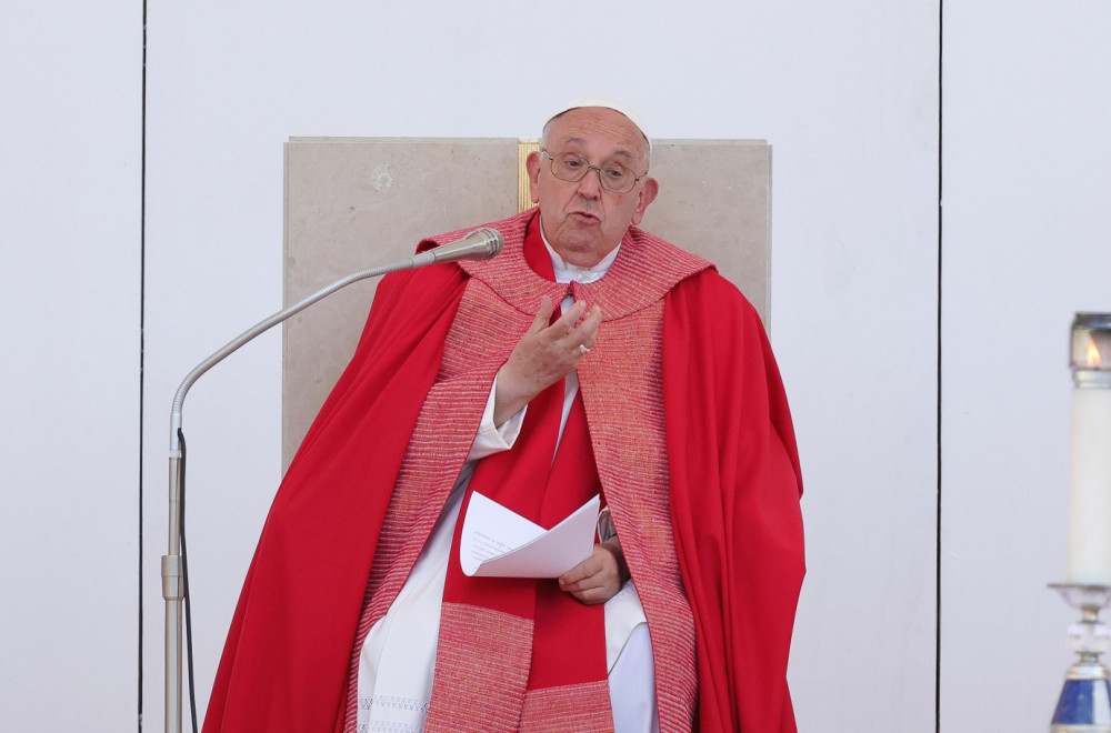 Papa uputio izvinjenje nakon uvrede na račun homoseksualaca
