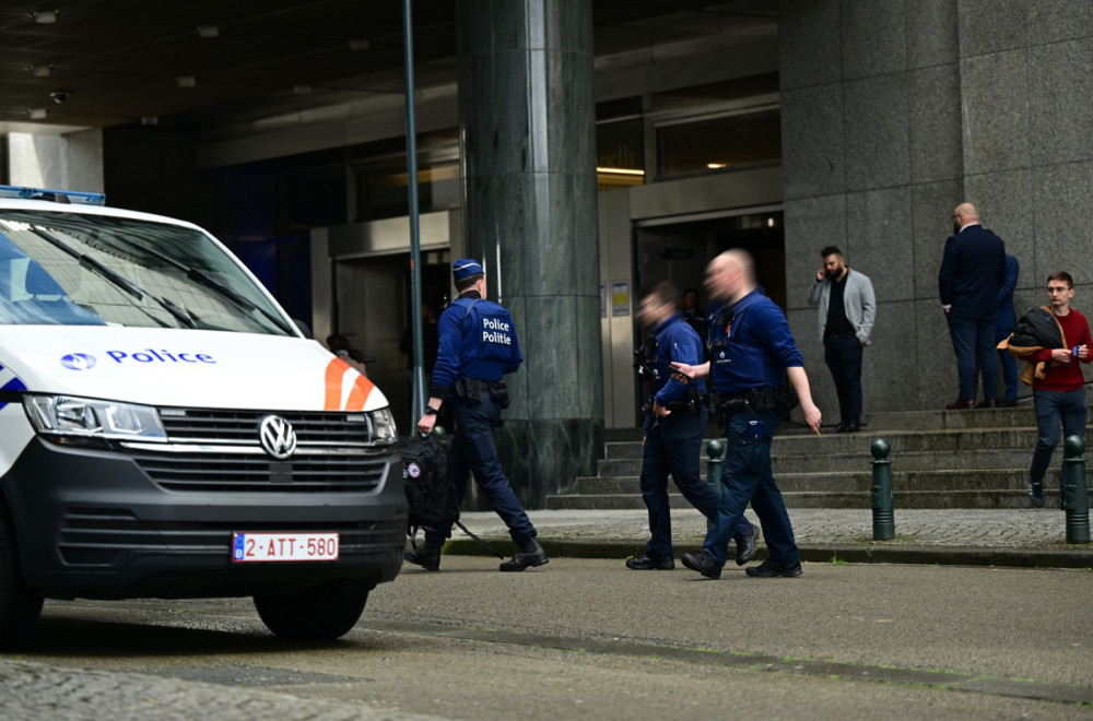 Prava drama u prostorijama Evropskog parlamenta: Upala policija, obavljaju se pretresi