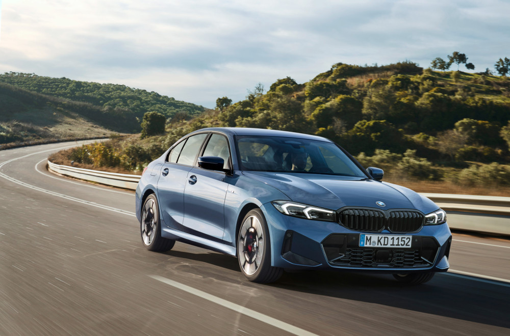 Unapređena BMW Serija 3: Elektrifikovani motori i više tehnologije FOTO