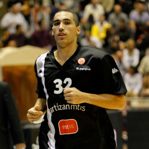 Partizan se oprostio od Gordona