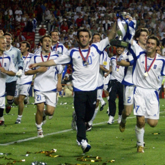 EURO 2004 – Cela Evropa je igrala "Sirtaki"