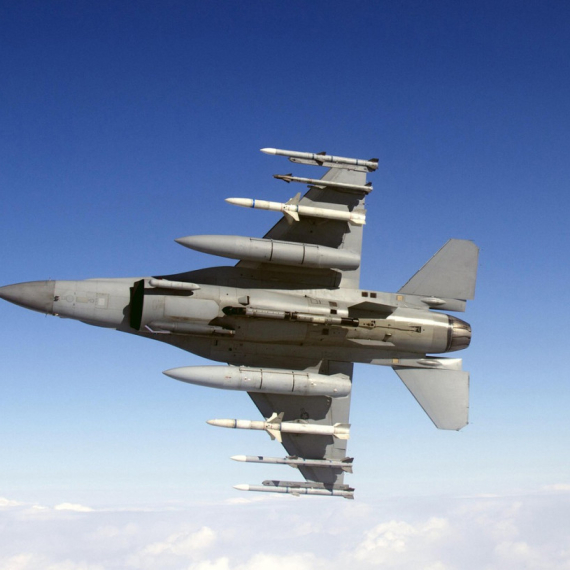 Rusi krenuli u masovne napade; Poljska digla F-16