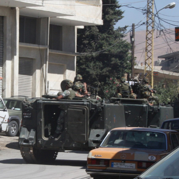 Pucnjava u ambasadi; Alarmirane oružane snage VIDEO