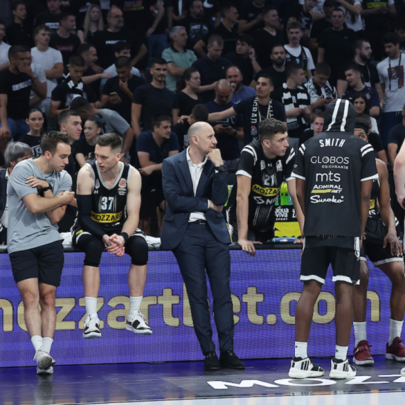 Partizan se prvi oglasio posle prekida FOTO