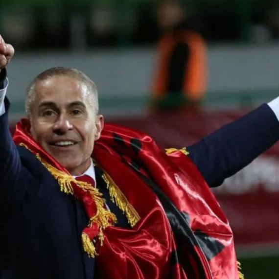 Euro 2024: Kako je bivši fudbaler Arsenala Silvinjo postao heroj albanske reprezentacije