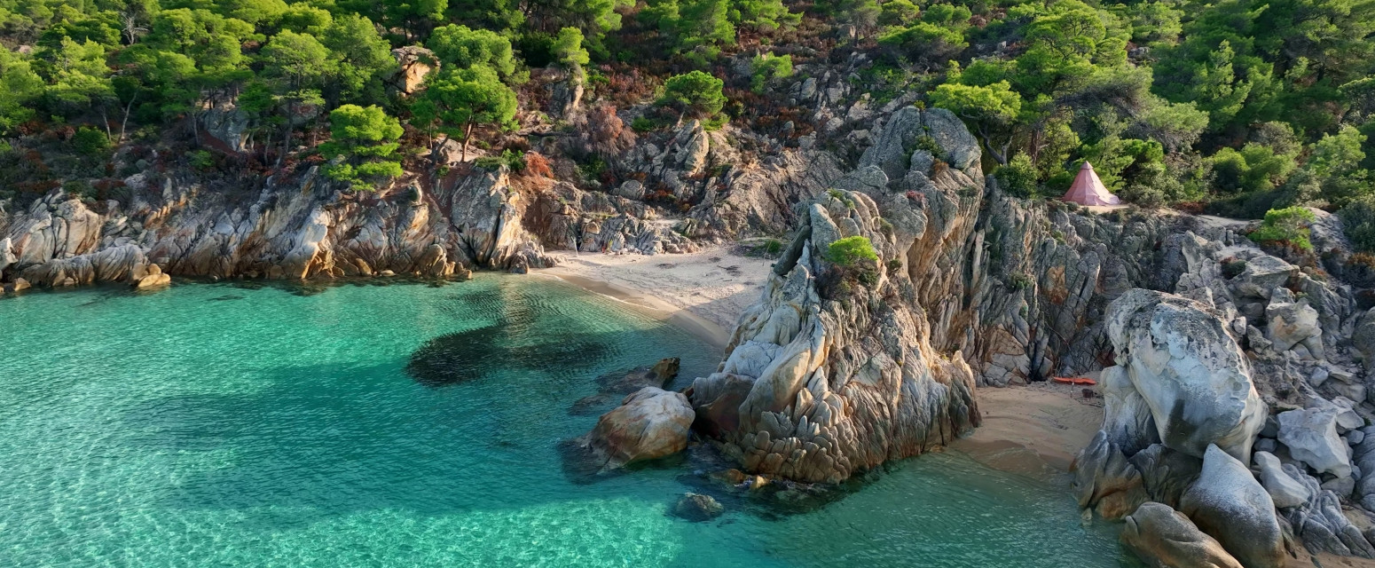 Najlepše plaže sa prirodnim hladom na Sitoniji FOTO