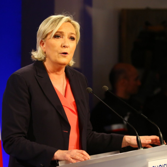Le Pen: Spremni smo da preuzmemo vlast