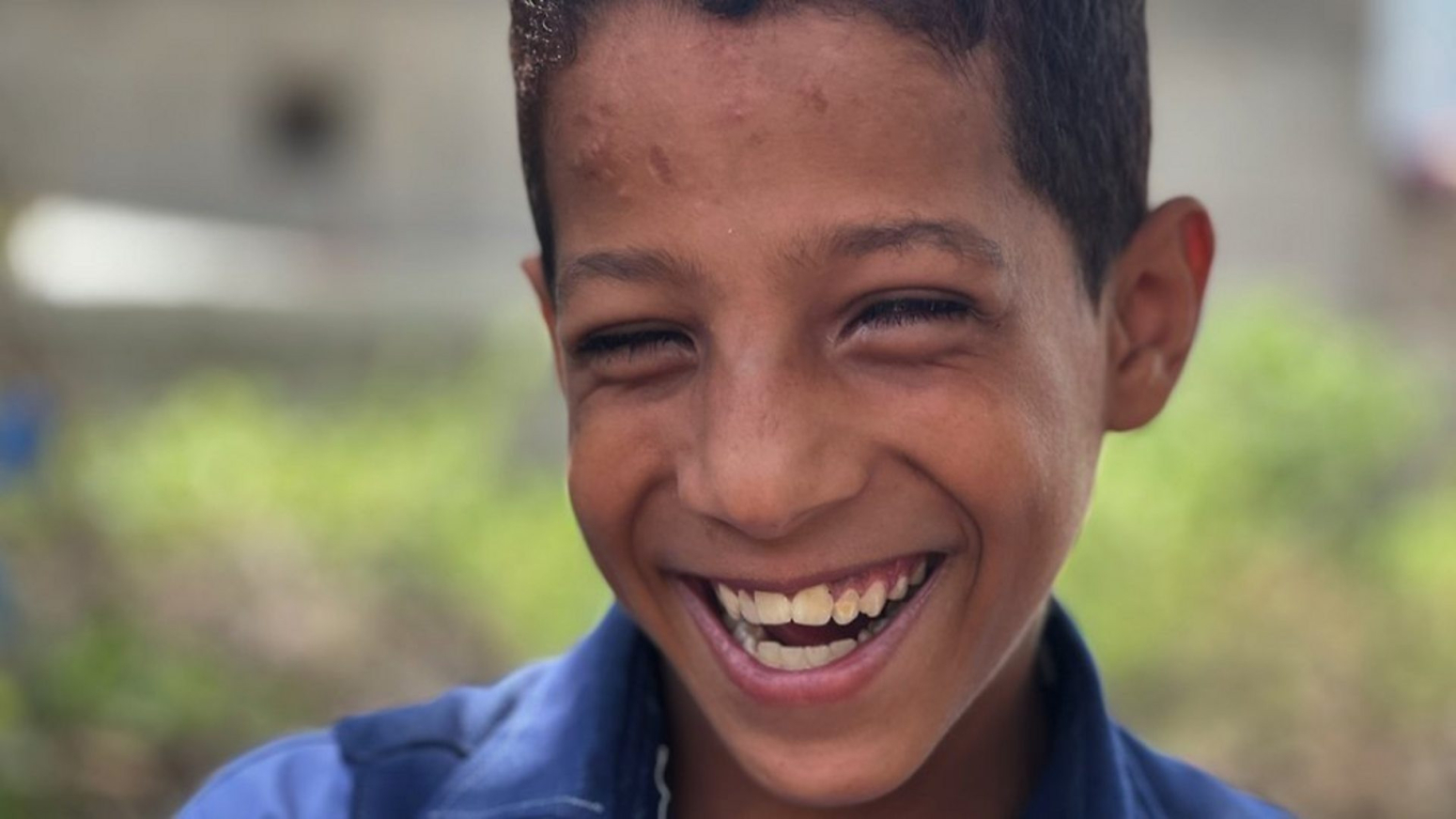 Jemen i rat: Kako je slepi dečak pomogao da se obnovi njegova škola