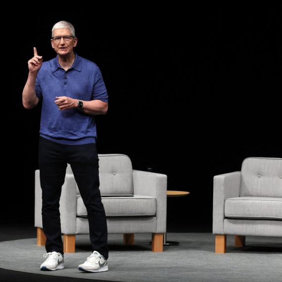 Glavni čovek Apple-a: "AI može da ima mane" VIDEO