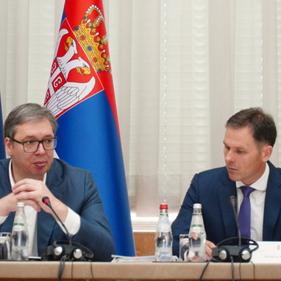 Vučić i Mali sa delegacijom MEDEF: Razgovarali i o Ekspu FOTO