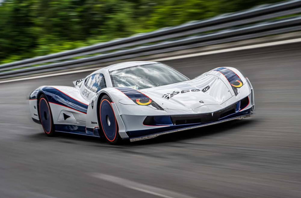 Skloni se, Nevero: Ovo je novi najbrži električni automobil na svetu VIDEO