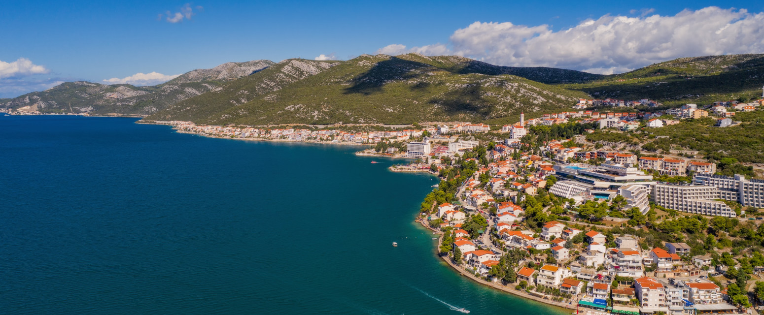 Grad na moru kojim su Srbi oduševljeni: Ovo su cene i najlepše plaže u Neumu