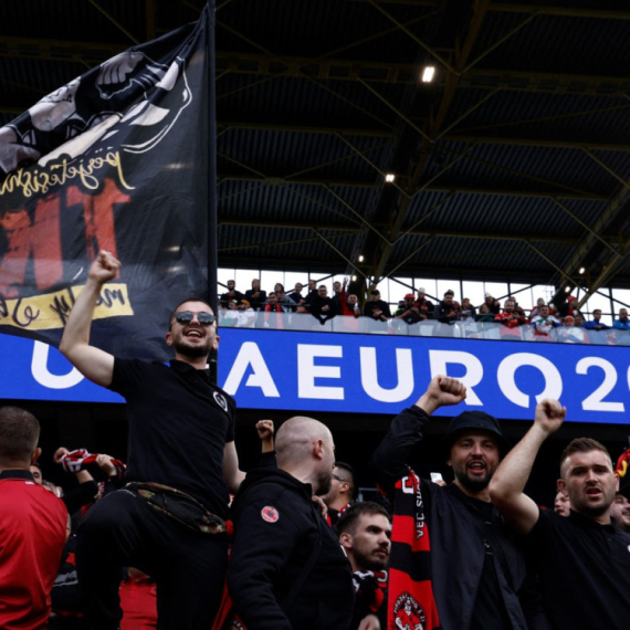 Albanci divljaju po Dortmundu – fudbal sa šampionom u senci haosa FOTO
