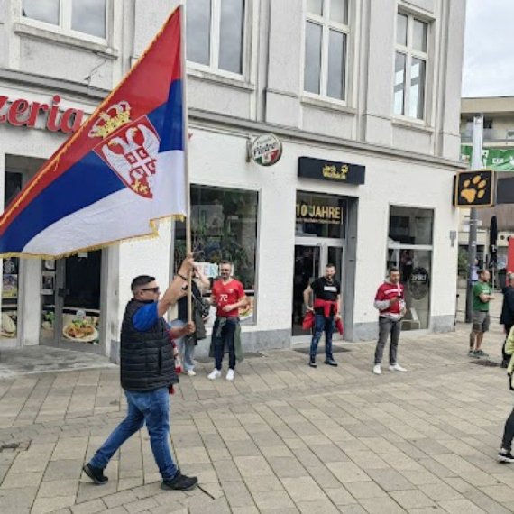 FSS strepi zbog zastava; "Delije" imale susret sa Englezima