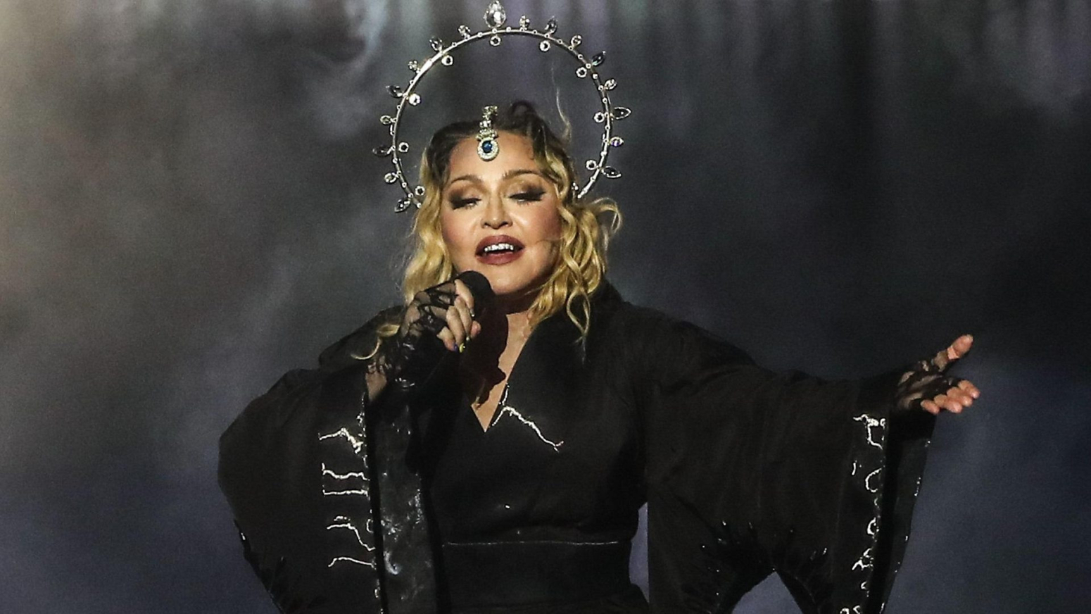 Watch: Madonna free beach gig attracts 1.6m people