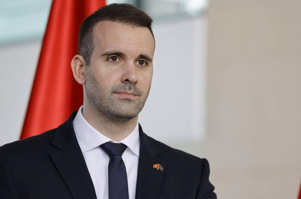 Skandal u Podgorici: Bugarski predsednik napustio zgradu vlade zbog Spajića?