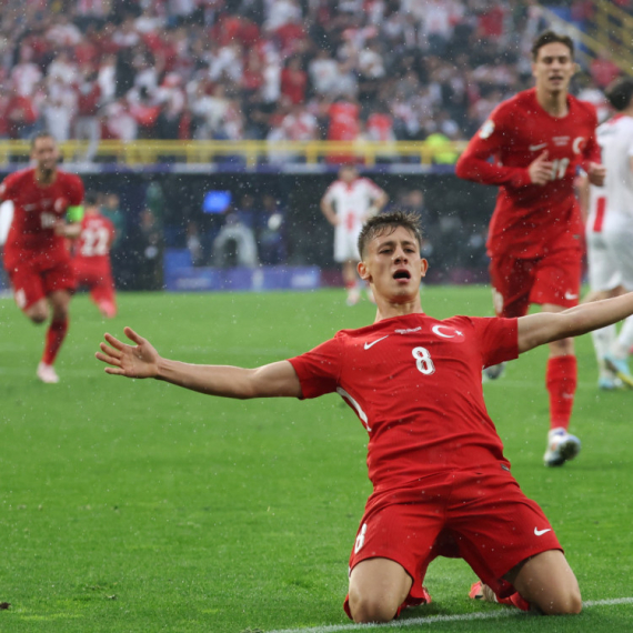Turska nadigrala Gruziju – tinejdžer igrač utakmice VIDEO