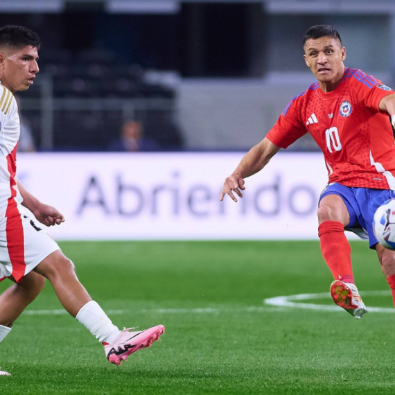 Remi Čilea i Perua bez golova, Sančes propustio najbolju šansu