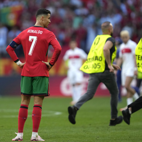 Cirkus na EURO – Ronaldo besan FOTO/VIDEO